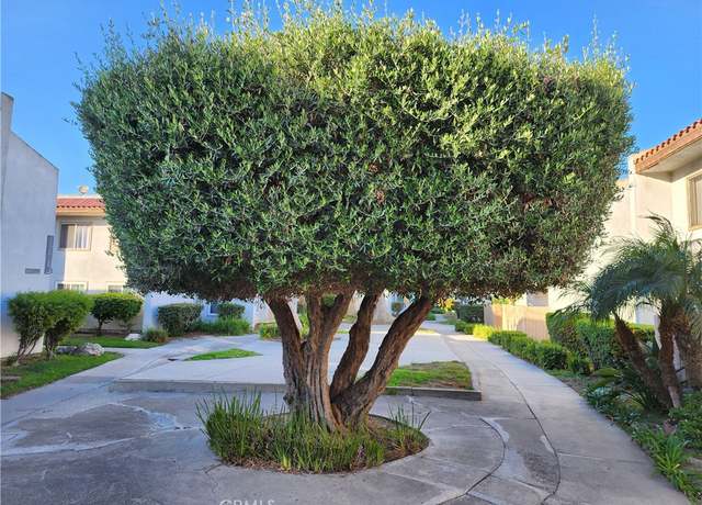 Property at 2521 W Sunflower Ave W Unit T2, Santa Ana, CA 92704, 2 beds, 1 bath