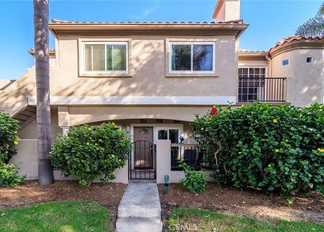 Property at 606 Lake St #14, Huntington Beach, CA 92648, 2 beds, 2.5 baths