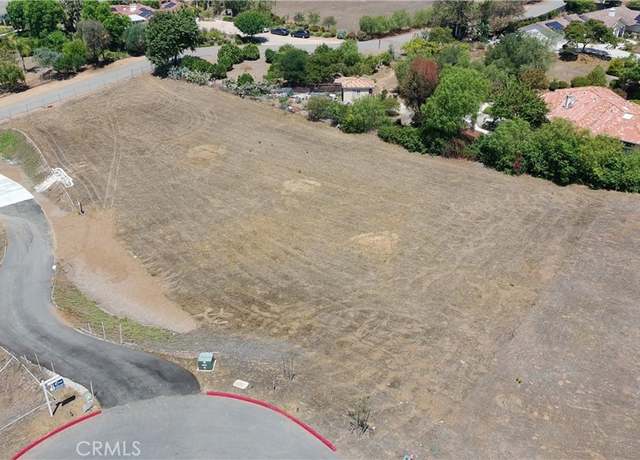 Property at 1916 Gray Rabbit Hollow Ln, Fallbrook, CA 92028