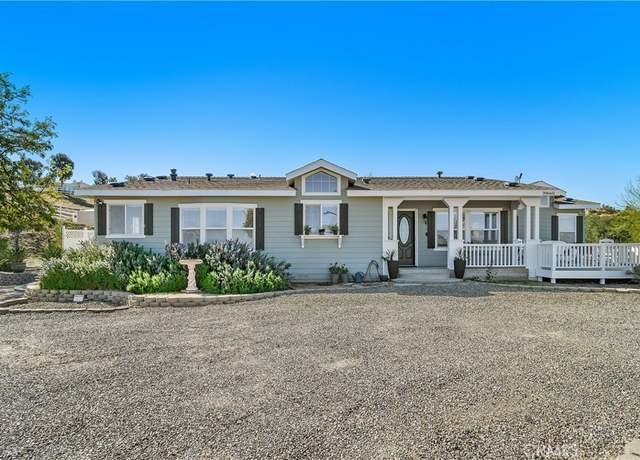 Property at 39660 Spanish Oaks Dr, Temecula, CA 92592, 4 beds, 2 baths