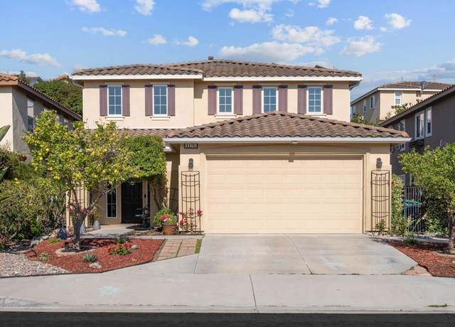 Property at 1176 Parkview Dr, Oceanside, CA 92057, 3 beds, 2.5 baths