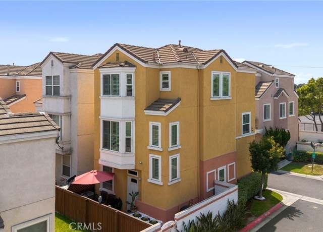 Property at 12650 Antigua Ct, Lynwood, CA 90262, 3 beds, 3 baths