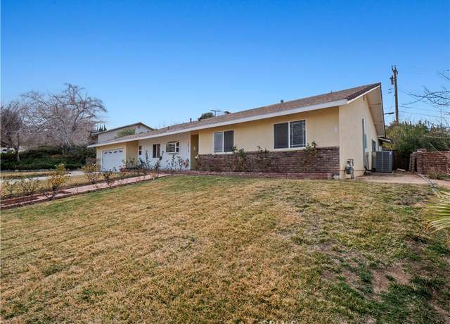 Property at 38549 Desert View Dr, Palmdale, CA 93551, 4 beds, 3 baths