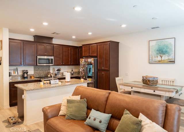 Property at 40438 Calle Real, Murrieta, CA 92563, 3 beds, 2.5 baths