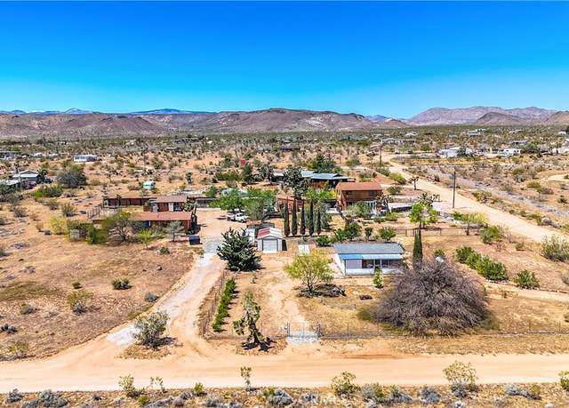 Property at 1010 Wamego Trl, Yucca Valley, CA 92284, 5 beds, 4 baths