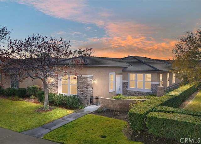 Property at 10510 Sunset Hills Ln, Bakersfield, CA 93306, 2 beds, 2 baths