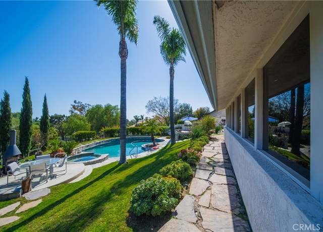 Property at 166 Alviso Dr, Camarillo, CA 93010, 3 beds, 3 baths
