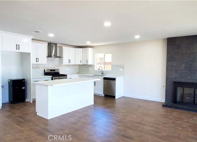 Property at 133 E Avenue Q4, Palmdale, CA 93550, 4 beds, 2 baths