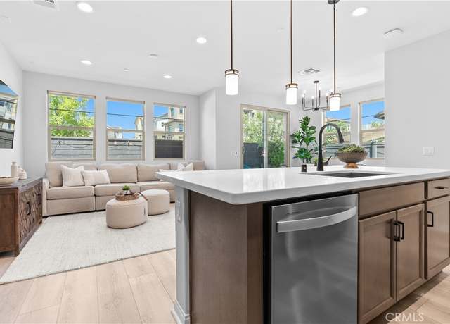 Property at 171 Moonflower, Rancho Mission Viejo, CA 92694, 3 beds, 2.5 baths