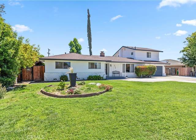 Property at 925 S Purdue Ave, Fresno, CA 93727, 6 beds, 4 baths