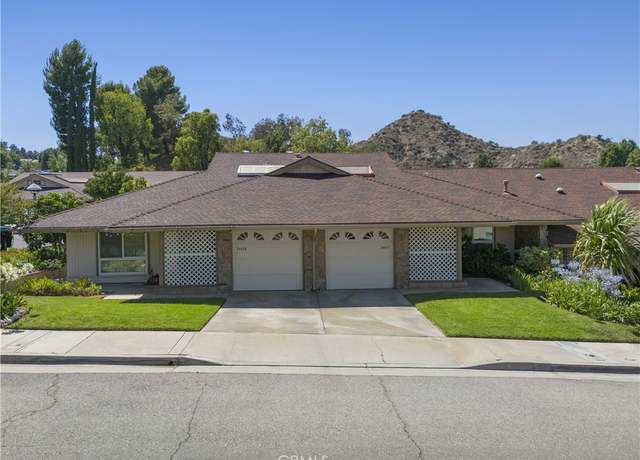 Property at 26817 Oak Branch Cir, Newhall, CA 91321, 2 beds, 2 baths