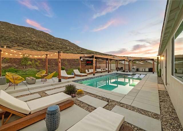 Property at 32157 Prairie Crossing Dr, Winchester, CA 92596, 3 beds, 2 baths