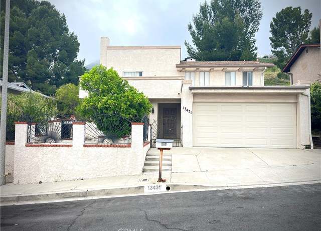 Property at 13431 Lochrin Ln, Sylmar, CA 91342, 4 beds, 3 baths
