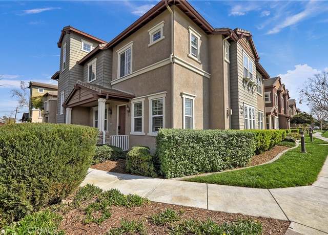 Property at 3894 Polk St Unit E, Riverside, CA 92505, 3 beds, 2.5 baths