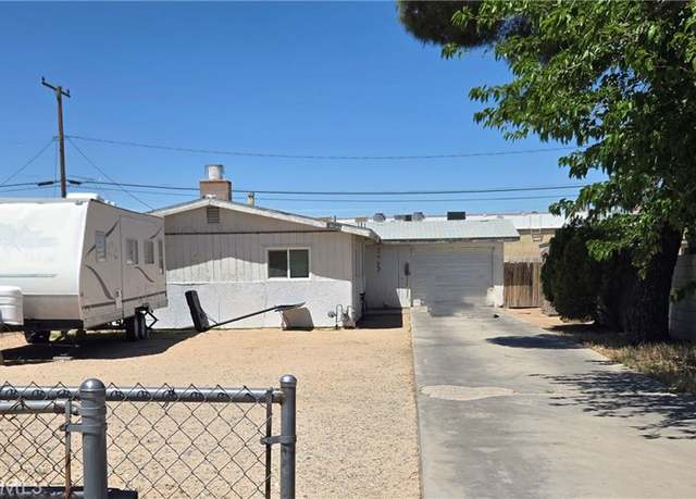 Property at 16366 Walnut St, Hesperia, CA 92345, 2 beds, 1 bath