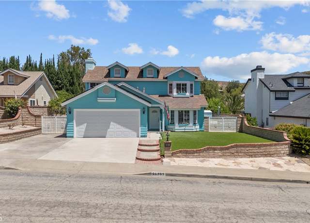 Property at 28501 Victoria Rd, Castaic, CA 91384, 3 beds, 3 baths