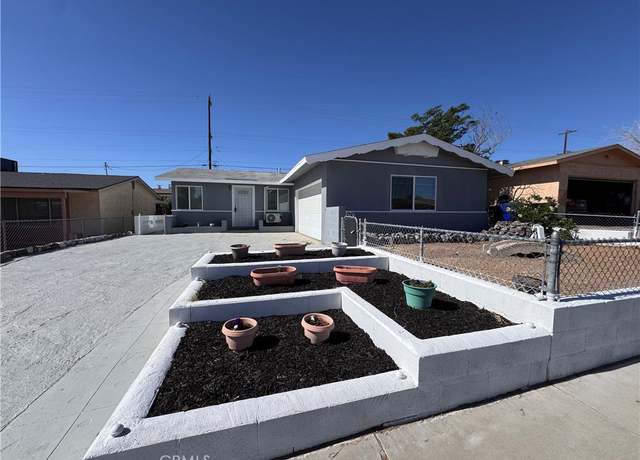 Property at 1716 Paloma St, Barstow, CA 92311, 4 beds, 2 baths