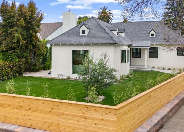 Property at 10584 Wellworth Ave, Los Angeles, CA 90024, 3 beds, 2.5 baths