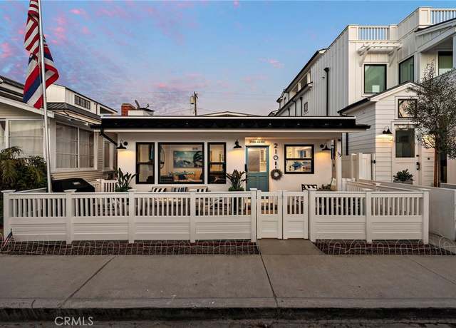 Property at 210 Collins Ave, Newport Beach, CA 92662, 4 beds, 3 baths