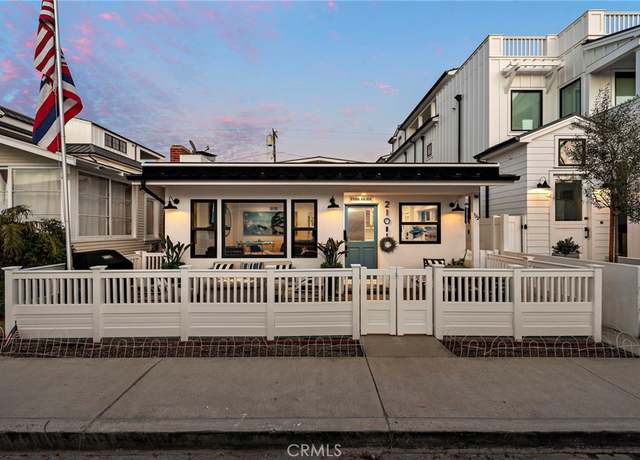 Property at 210 Collins Ave, Newport Beach, CA 92662, 4 beds, 3 baths