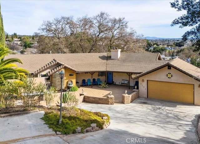 Property at 1021 Burro Verde, Paso Robles, CA 93446, 4 beds, 3.5 baths