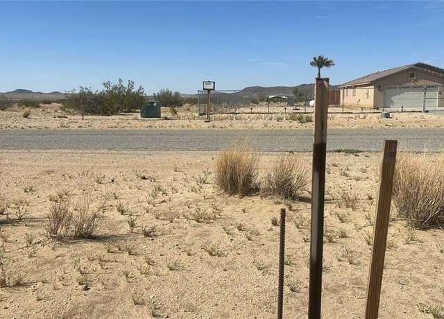 Property at 65145 E Broadway & 4th St, Joshua Tree, CA 92252