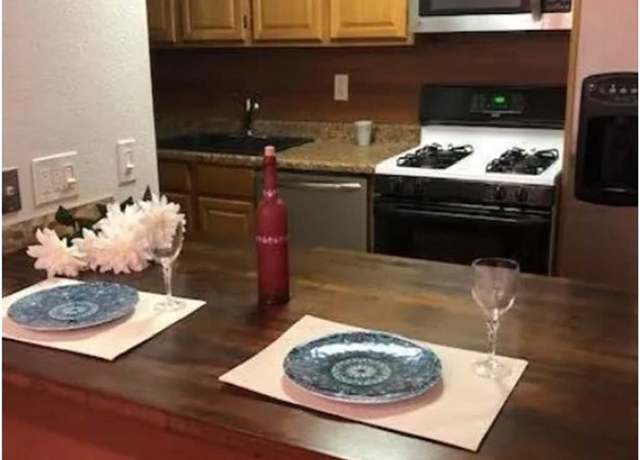 Property at 761 Reef Cir, Port Hueneme, CA 93041, 2 beds, 2 baths