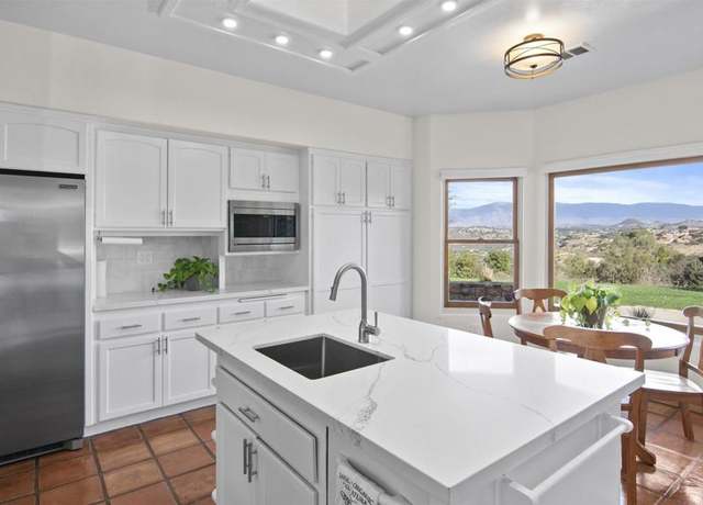 Property at 12494 Palos Tierra Rd, Valley Center, CA 92082, 4 beds, 3 baths