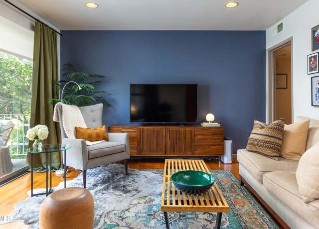 Property at 103 W Mountain St Unit C, Glendale, CA 91202, 1 bed, 1 bath