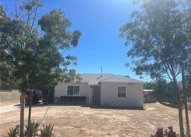 Property at 43536 18th St W, Lancaster, CA 93534, 2 beds, 1 bath