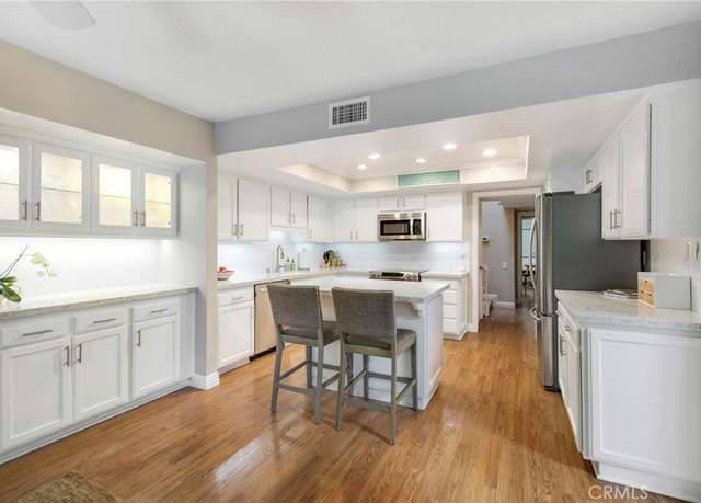 Property at 19675 Seacliff Ln, Huntington Beach, CA 92648, 4 beds, 3 baths