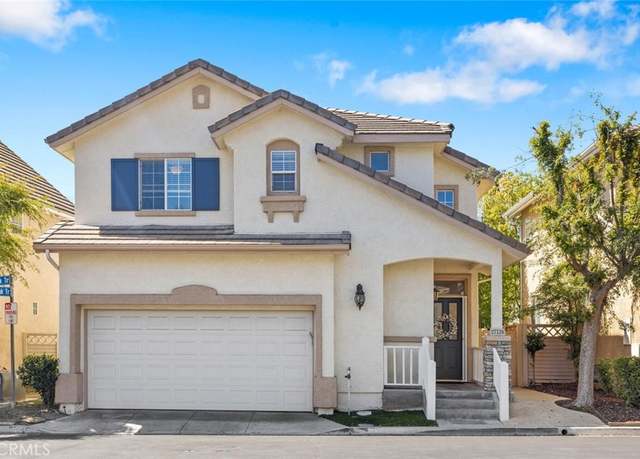 Property at 27139 Saddlepeak Trl, Valencia, CA 91354, 3 beds, 2.5 baths