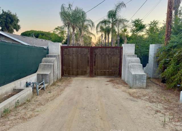 Property at 13573 Gladstone Ave, Sylmar, CA 91342, 3 beds, 2.5 baths