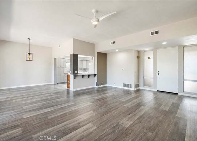 Property at 28375 Paseo Grande Dr, Menifee, CA 92586-3598, 2 beds, 2 baths
