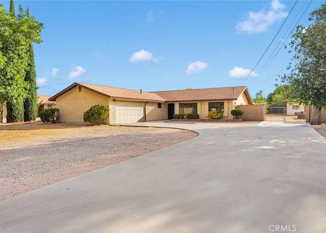 Property at 7980 Kingston Ave, Hesperia, CA 92345, 3 beds, 2 baths