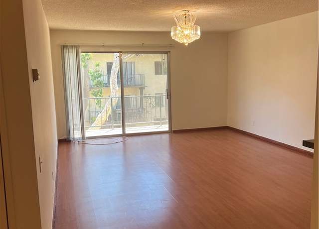 Property at 5460 White Oak Ave Unit E204, Encino, CA 91316, 1 bed, 1 bath