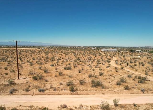 Property at 38 Japatul Rd, Apple Valley, CA 92307