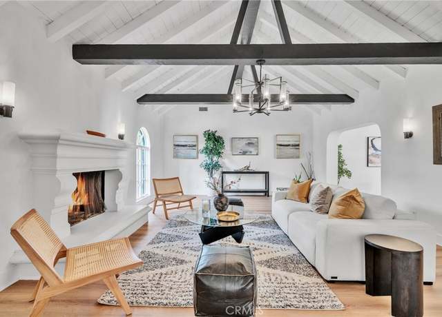 Property at 932 S Cloverdale Ave, Los Angeles, CA 90036, 3 beds, 3 baths