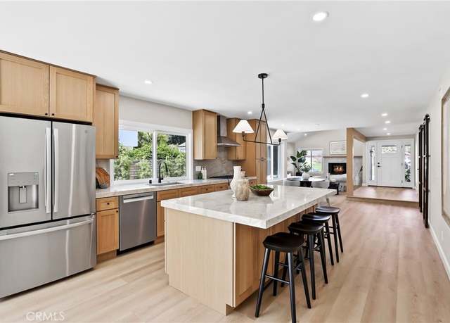 Property at 25 Almond Tree Ln, Irvine, CA 92612, 3 beds, 2 baths