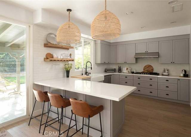 Property at 26831 Greenleaf Ct, Valencia, CA 91381, 5 beds, 3 baths