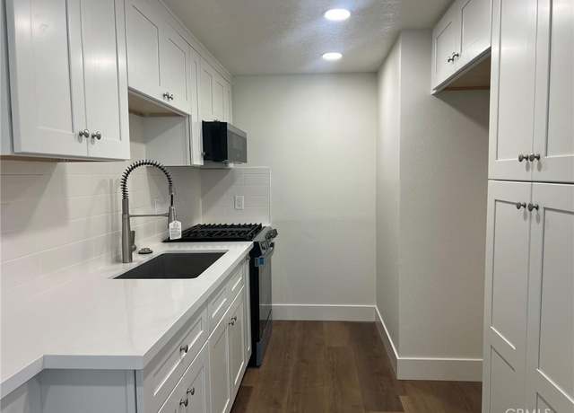 Property at 1400 W Warner Ave #60, Santa Ana, CA 92704, 1 bed, 1 bath