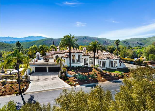 Property at 1090 Vista Ridge Ln, Westlake Village, CA 91362, 8 beds, 10 baths