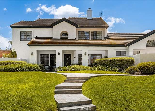 Property at 401 E Yale Loop #20, Irvine, CA 92614, 3 beds, 2.5 baths