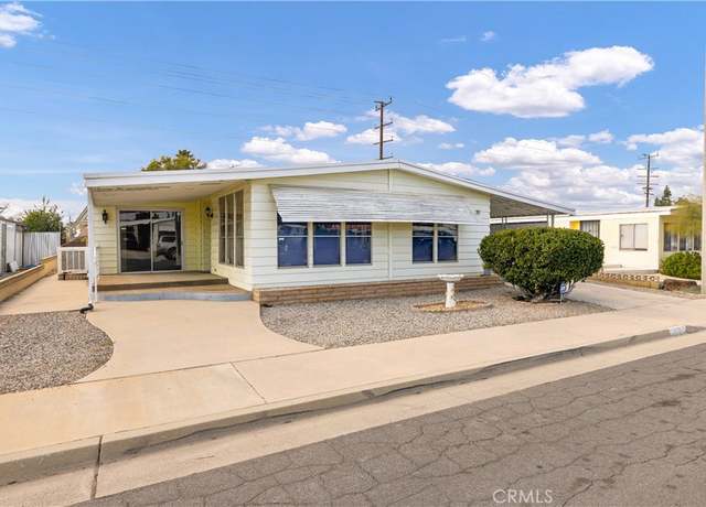 Property at 575 Castille Dr, Hemet, CA 92543, 2 beds, 2 baths