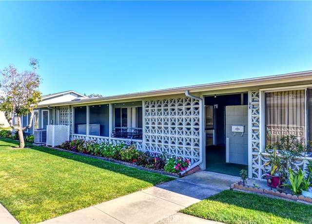 Property at 13470-M-12 St. Andrews Dr Unit 8K, Seal Beach, CA 90740, 2 beds, 1 bath