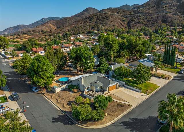 Property at 33168 Sangston Dr, Lake Elsinore, CA 92530, 3 beds, 2.5 baths