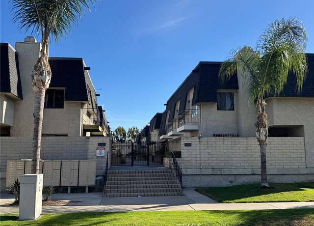 Property at 2227 N Broadway Unit K, Santa Ana, CA 92706, 2 beds, 1.5 baths