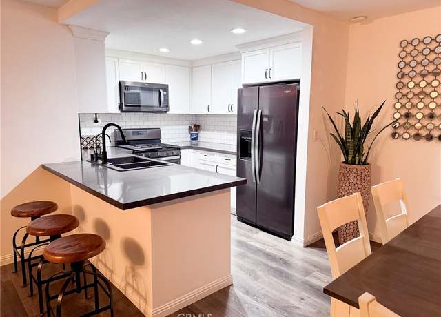 Property at 15511 Sherman Way #25, Van Nuys, CA 91406, 3 beds, 2 baths