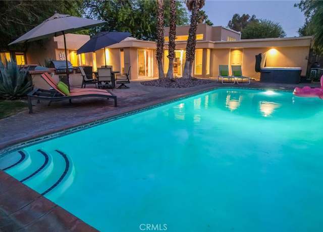 Property at 576 E Desert Holly Cir, Palm Springs, CA 92262, 3 beds, 2 baths
