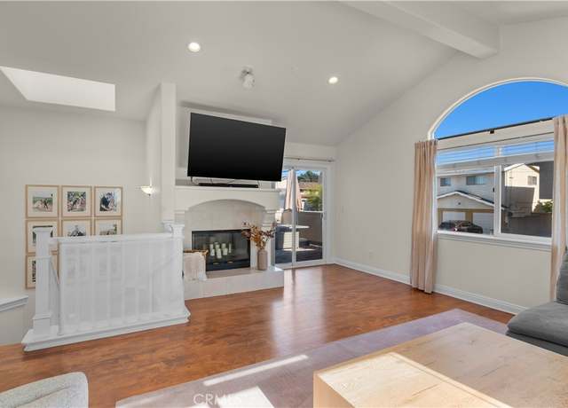 Property at 2213 Carnegie Ln Unit A, Redondo Beach, CA 90278, 3 beds, 2.5 baths